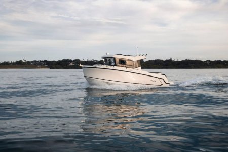 bayliner-trophy-t25ph-pilothouse-boat-2024-qs5a1698-gallery4.jpg