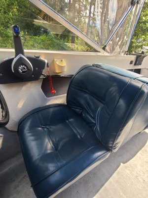 7. Helm Seat.jpg