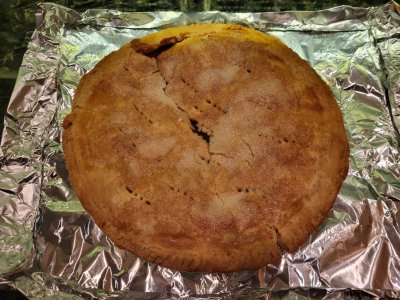 home made apple pie.jpg