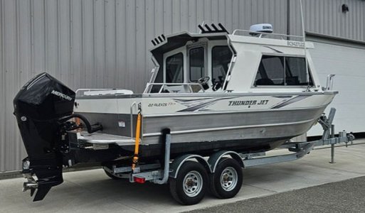 2025-Thunder-Jet-22-Alexis-Pro-Snow-White-033-1750450469416.jpg