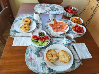 bagels and lox.jpg