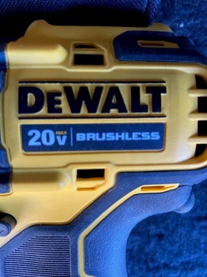 dewalt 2.jpg