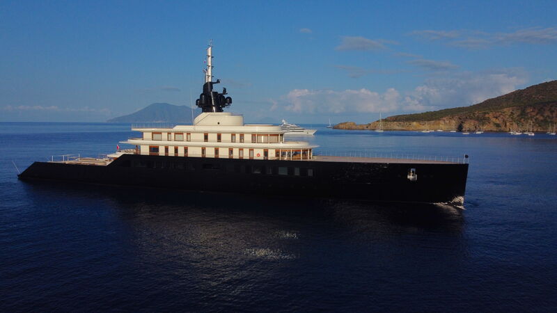 www.superyachttimes.com