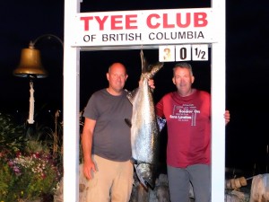 Dan-Hryhoryshen-new-member-30-5-lbs-Aug-30th-830-p-m-on-a-spoon-rowed-by-Greg-Askey-rookie-rower--300x225.jpg