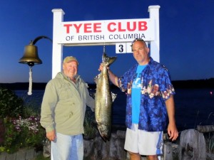Larry-Dougan-31.5-lbs-Aug-28th-830-p.m.-on-a-spoon-rowed-by-Troy-Perras-rookie-rower-300x225.jpg